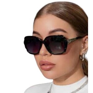 Feisedy Polarized Square Sunglasses Sparkling Shiny Frame NWOT